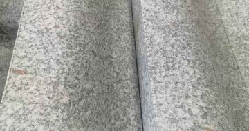 常德芙蓉白S型拉丝面路沿石