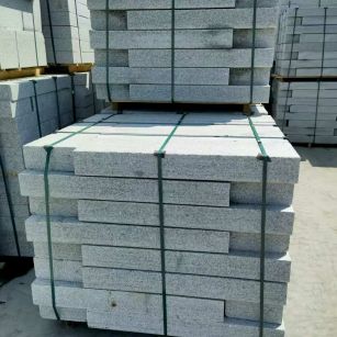 常德 芙蓉白花岗岩路沿石、平石尺寸标准，色泽均匀