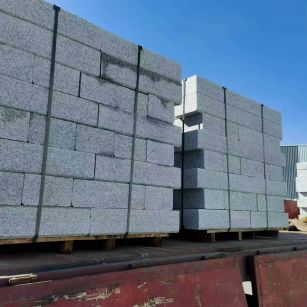 常德 路沿石装车出货