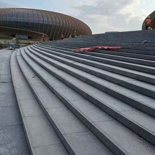 常德 弧形整石台阶铺装效果图