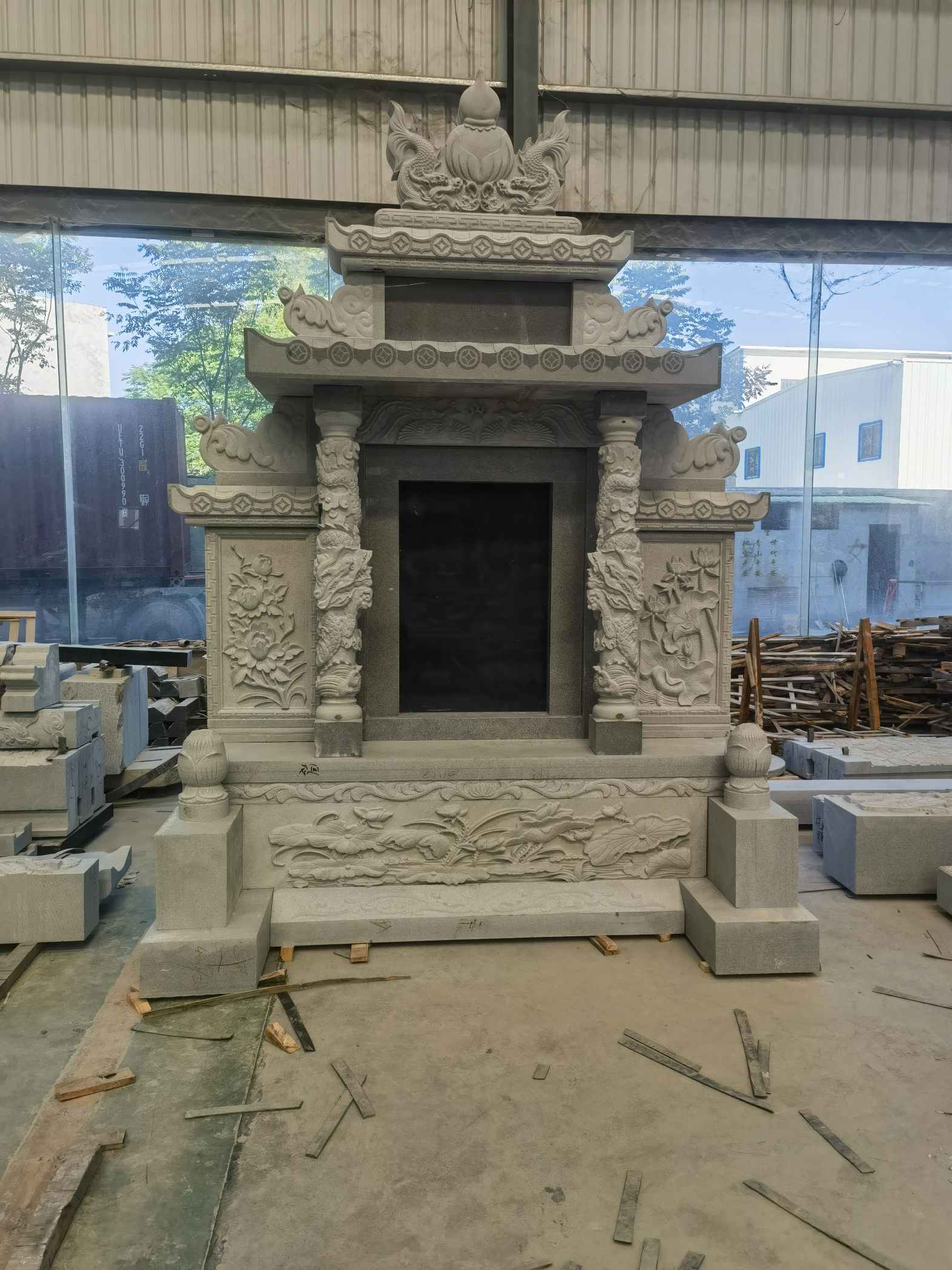 常德 芝麻灰高档墓碑、土墓，一套也支持定做