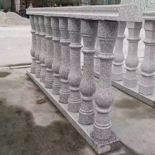 常德 芝麻白圆形光面花瓶柱，栏杆