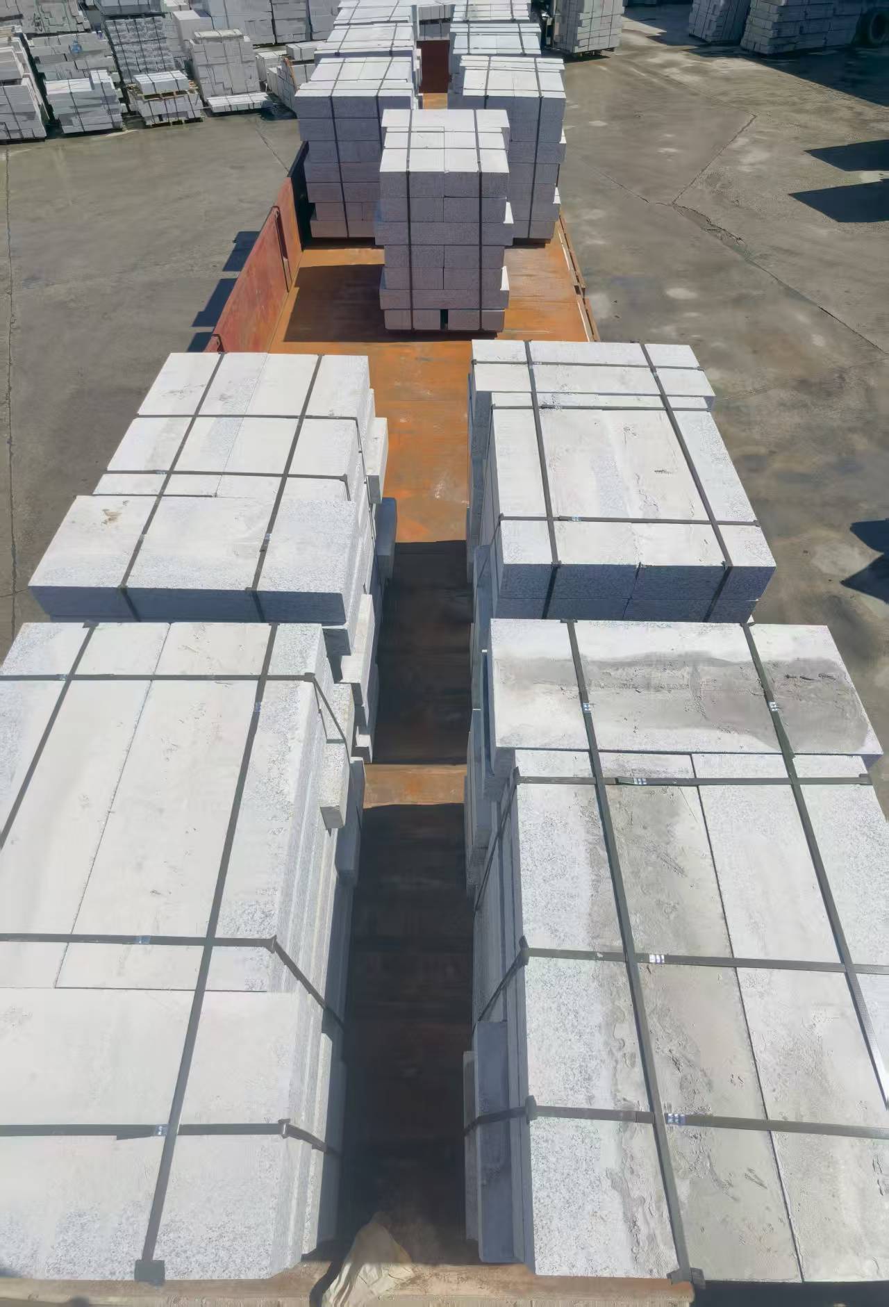 常德 路沿石装车出货