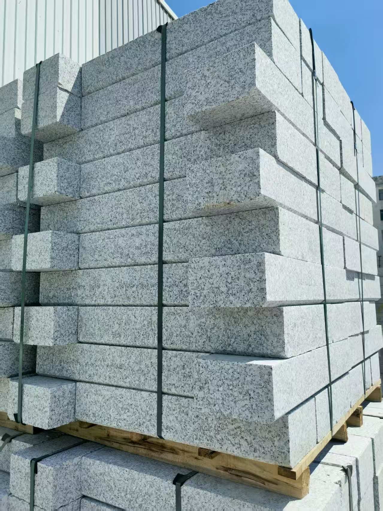 常德 路沿石颜色均匀、尺寸标准