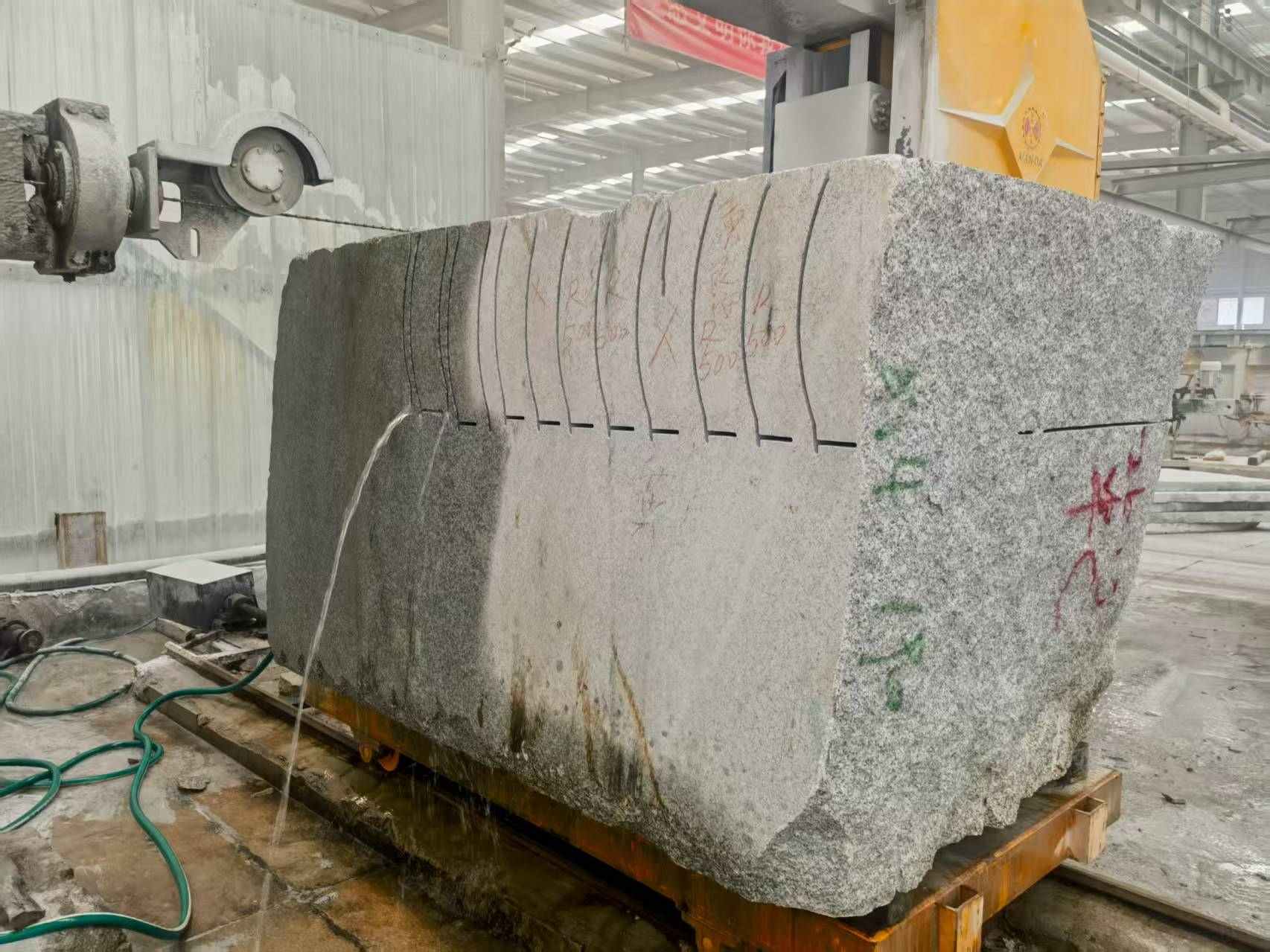 常德 602，大花芙蓉白，绳锯加工弧形路沿石