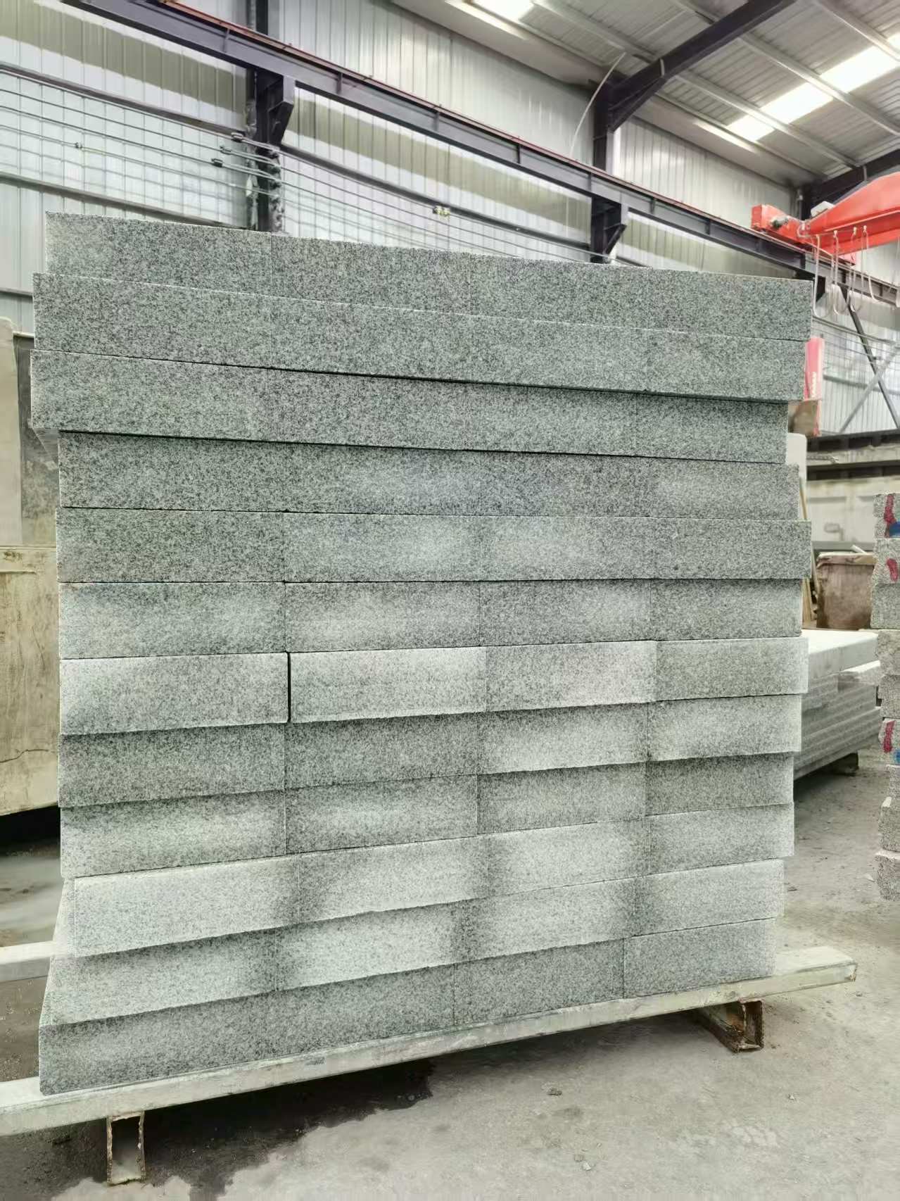 常德 芝麻白10公分300*600广场地铺，A料定制，尺寸标准，厚薄均匀