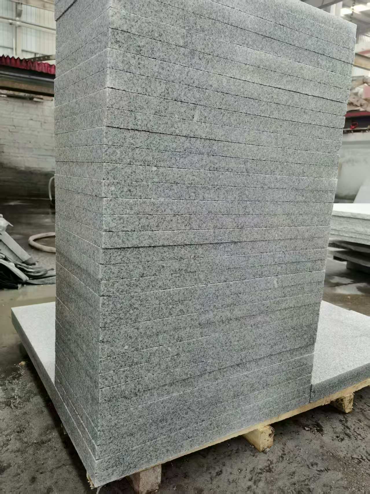 常德 花岗岩 地铺成品300*600，尺寸标准、厚薄均匀