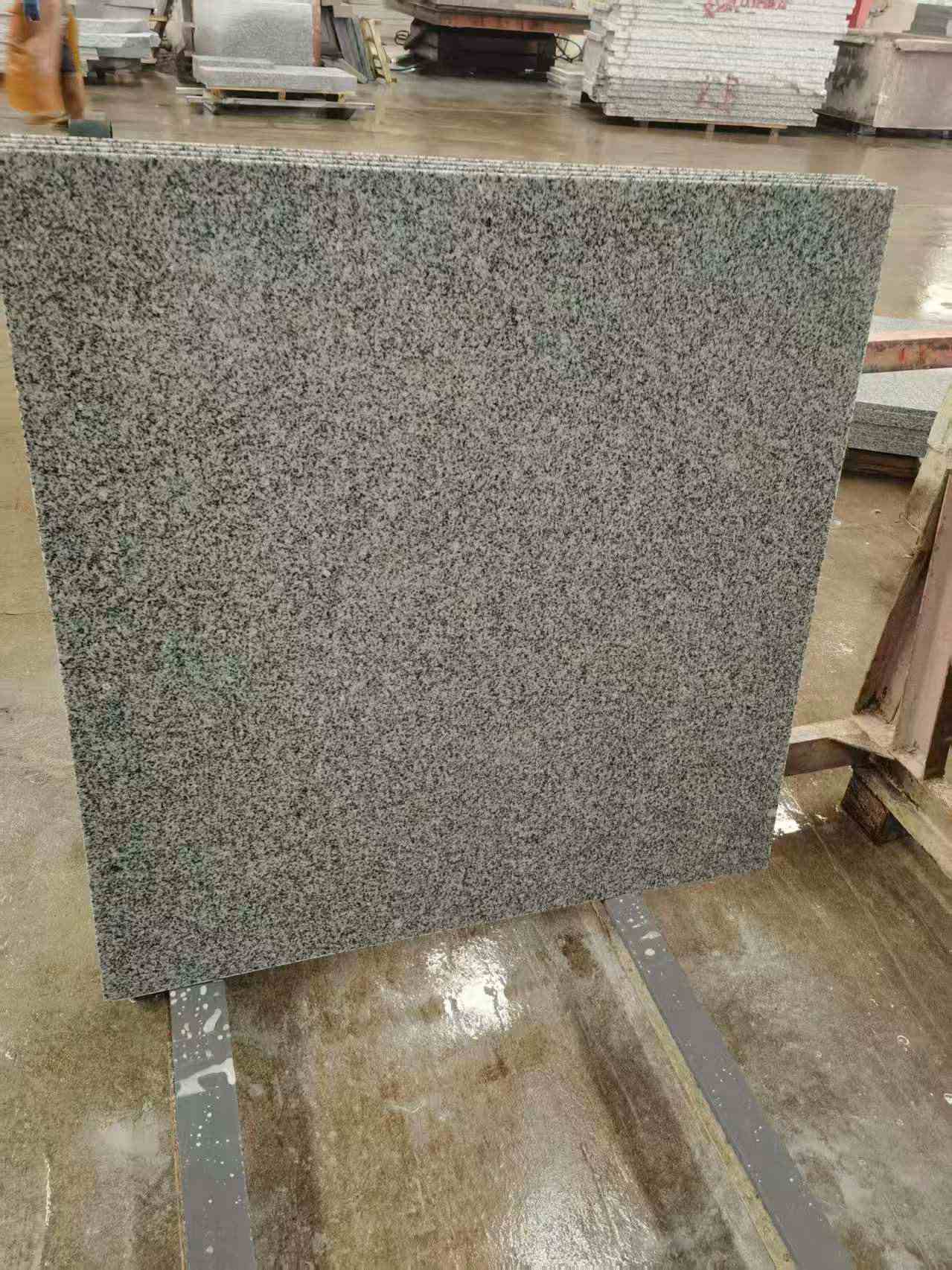 常德 芝麻白光面900*900，高地铁标准